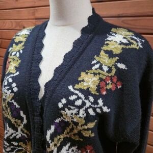 Vintage 90s Womens Size Small Floral Cardigan sweater Woodland Cottage Academia